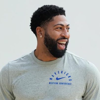 Wizards vão tirar Anthony Davis da temporada