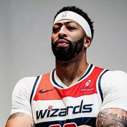 Lenda do Mavericks comenta sobre troca envolvendo Anthony Davis