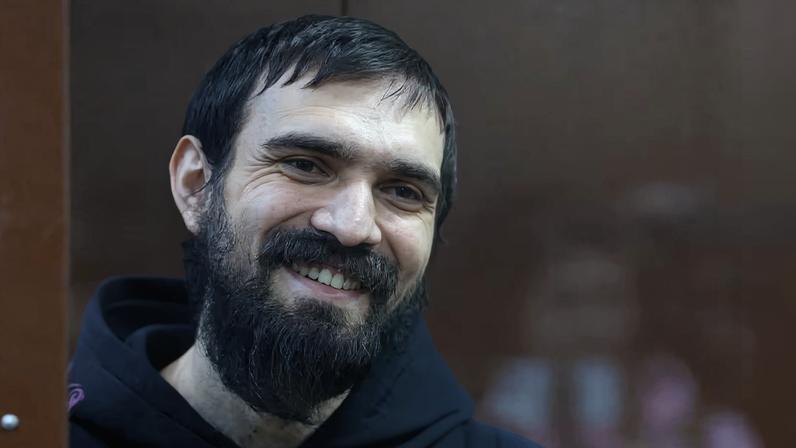 Russian comedian Ostanin accused of mocking war invalids appears in Moscow court