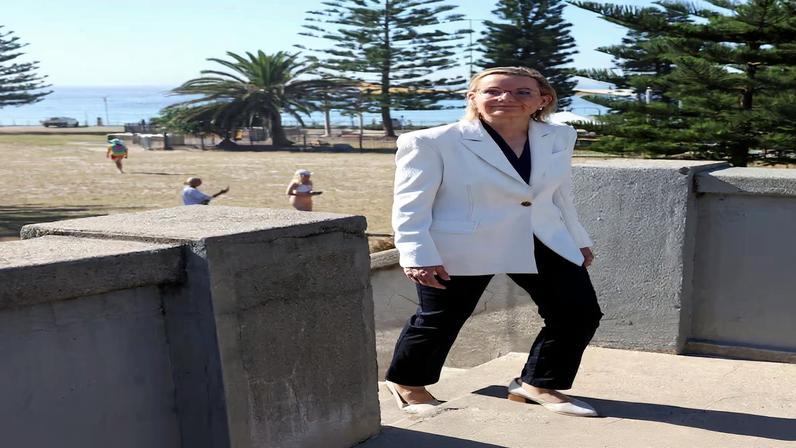Leader of the Opposition Sussan Ley visits the bridge as the crime scene was reopened following the mass shooting at Bondi Beach on Sunday, in Sydney, Australia, December 19, 2025.