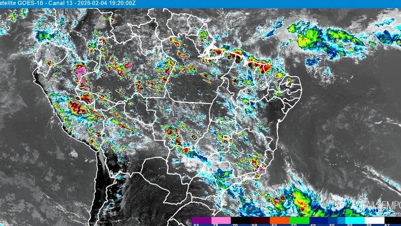 Grande disponibilidade de ar quente e úmido geram nuvens carregadas sobre o Brasil (Imagem: satélite GOES 16 16h60 BRT - 4/2/26)