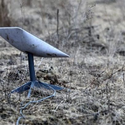 Ucrânia diz que Starlink usado por russos foi desativado no campo de batalha