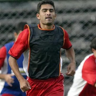 Bechara, ex-meia do Santos, busca novo rumo