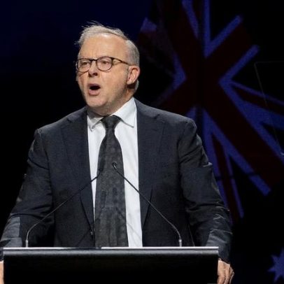 Albanese pede à Austrália reduzir tom após ameaça de bomba