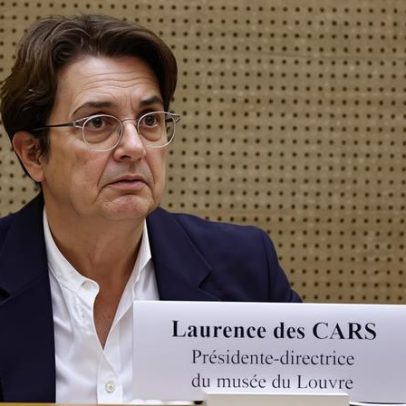 Presidente do Louvre renuncia após crise por roubo das Jóias da Coroa