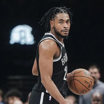 Cam Thomas assina contrato com o Milwaukee Bucks