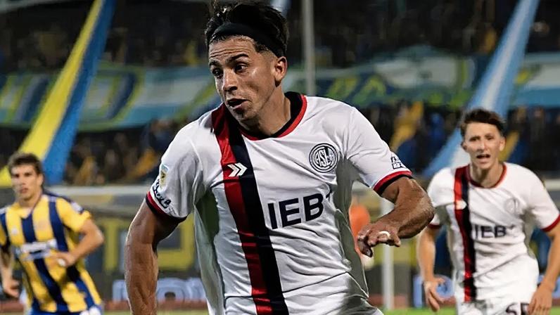 Cuello em ação pelo San Lorenzo (Foto: Divulgação)