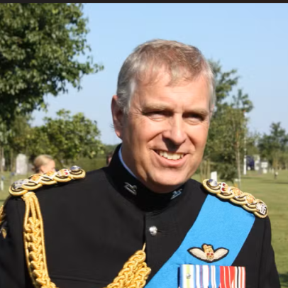 Prisão de Andrew reacende crise na monarquia britânica após novas revelações do caso Epstein