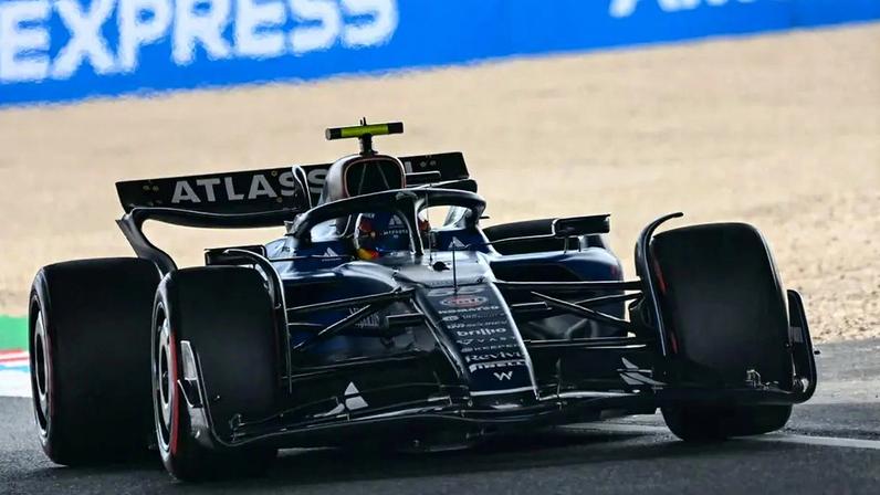 Carlos Sainz no GP do Japão da F1 2025 (Foto: Toshifumi Kitamura/ AFP)