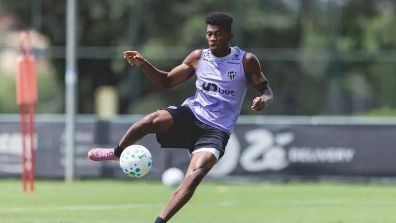 Cassierra em preparação na cidade do Galo (Foto: Pedro Souza / Atlético)