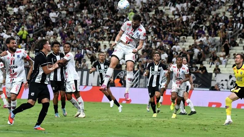 Partida entre Ceará e Primavera, pela Copa do Brasil (Foto: Caio Rocha/O Fotografico/Gazeta Press)
