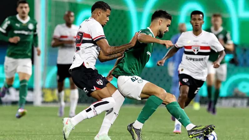 Palmeiras e São Paulo em duelo na Arena Barueri (Foto: Cesar Greco/Palmeiras/by Canon)