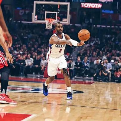 Troca tripla envolve Chris Paul entre Clippers, Nets e Raptors