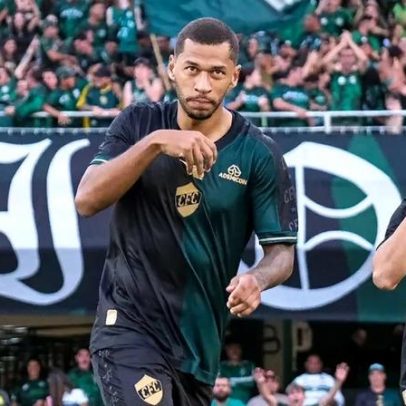 Coritiba vence Cianorte novamente e avança à semifinal do Paranaense