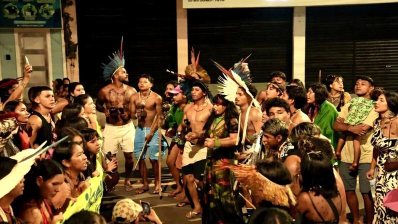 Demonstrators on Feb. 8 in Santarém, Pará state, Brazil. Image courtesy of Movimento Tapajós Vivo.