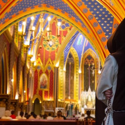 Warner recorre ao Supremo contra embargo de documentário Arautos do Evangelho