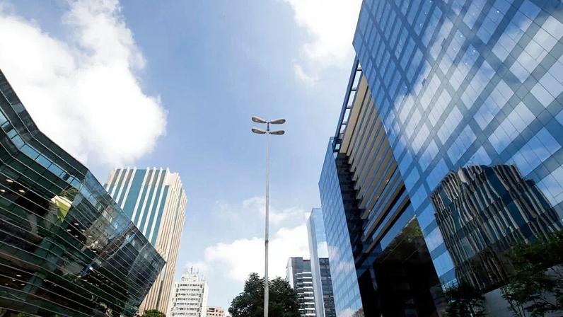 Preços do metro quadrado em escritórios da Faria Lima podem chegar a R$ 350