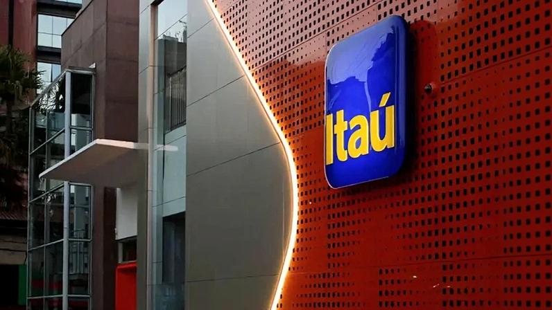 Itaú: clientes relatam problemas no aplicativo (Divulgação)