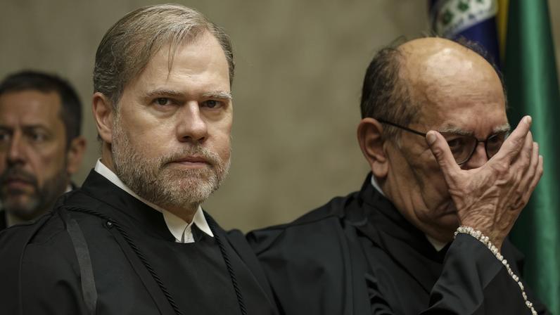 Dias Toffoli e Gilmar Mendes no plenário do STF (Foto: Marcelo Camargo/Agência Brasil)