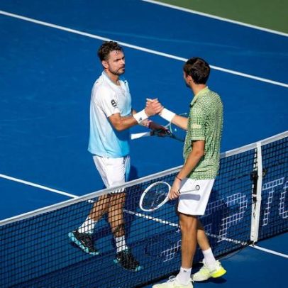 Medvedev afirma que foi incrível jogar contra Stan, pode ser pela última vez