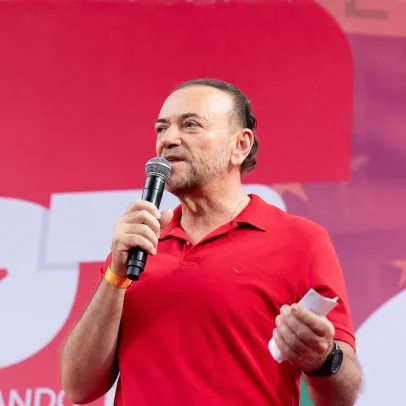 Presidente do PT admite dificuldades em 2026 e cobra ofensiva contra Flávio