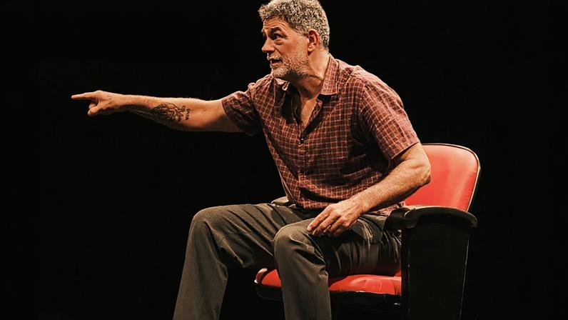 Eduardo Moscovis deu uma guinada na carreira. O ápice está em cartaz agora