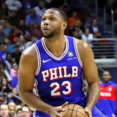 76ers trocam veterano e dão espaço a jogador revelação