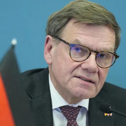 Alemanha mais próxima dos EUA do que da China, afirma ministro