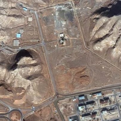 Imagens de satélite mostram Irã fortificando instalações durante tensões com EUA