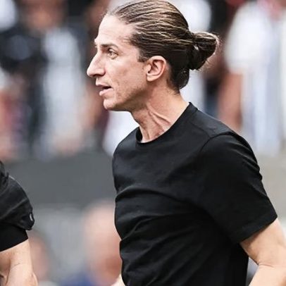 Filipe Luís prega tranquilidade ao Flamengo após início negativo em 2026
