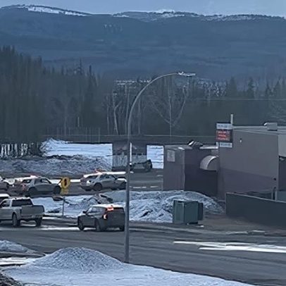 Nove mortos em tiroteio em escola no Canadá