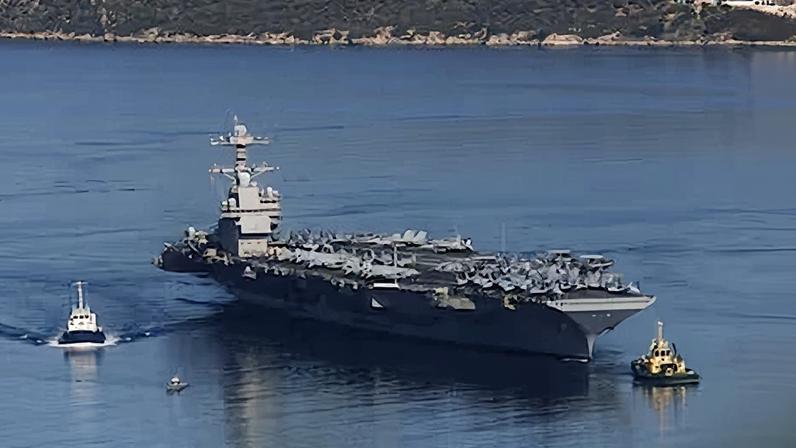 El portaaviones USS Gerald R. Ford, cerca de la isla de Creta, este jueves.