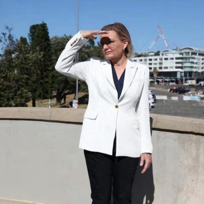 Líder oposição australiana enfrenta desafio de liderança após saída de deputado