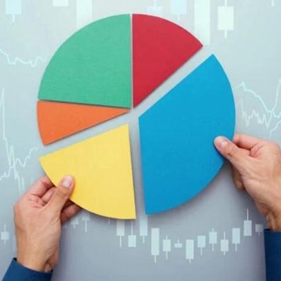 Fundos posicionados diante de recordes da bolsa e queda do dólar