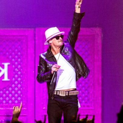 Kid Rock lidera show alternativo da TPUSA no Super Bowl
