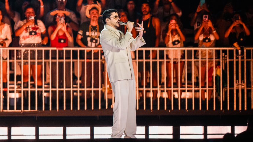 Bad Bunny performando no Allianz Parque, São Paulo, Brasil, em 20 de fevereiro de 2026.