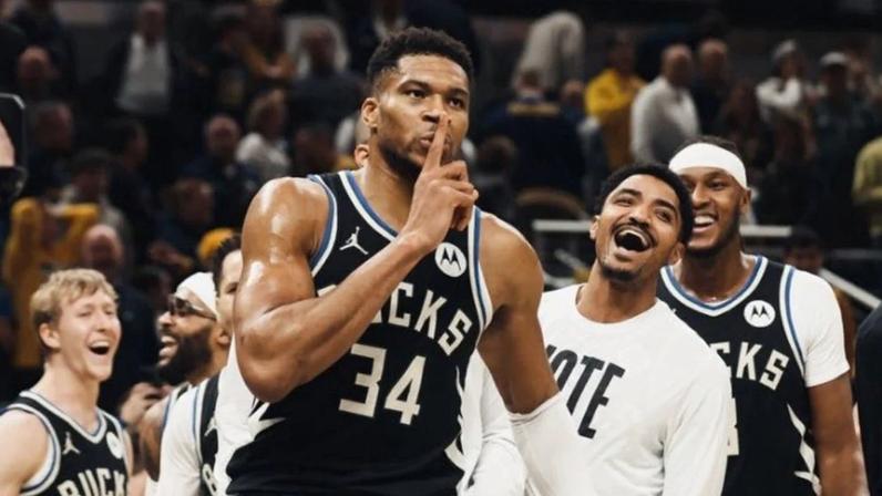 Giannis Antetokounmpo troca Bucks