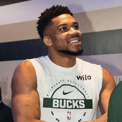 Giannis Antetokounmpo volta a alimentar rumor sobre deixar o Bucks