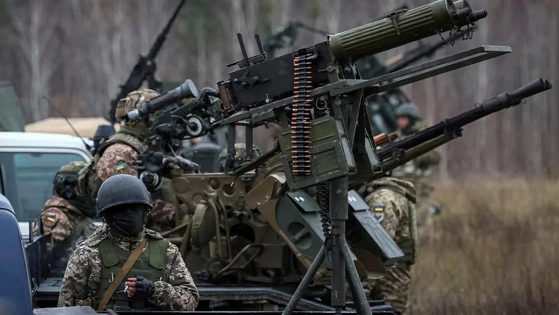 Ukrainian servicemen attend air defence drills, amid Russia's attack on Ukraine, in Chernihiv region, Ukraine November 11, 2023. REUTERS/Gleb Garanich/File Photo