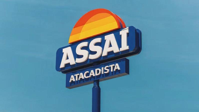 Rede Assaí acumulou créditos tributários sobre bebidas frias desde 2015, quando o governo federal alterou o regime de cobrança do PIS/Cofins no segmento. Monetização já começou e deve somar ao menos R$ 750 milhões até dezembro