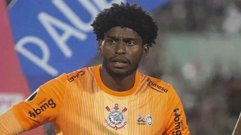Hugo Souza foi herói da classificação do Corinthians no Paulistão (Foto: Theo Daolio/Mochila Press/Gazeta Press)