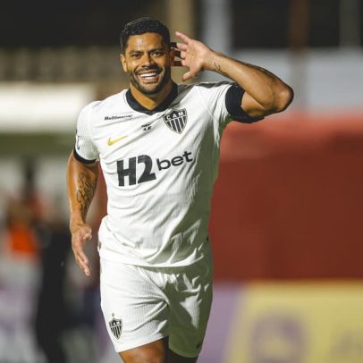 Hulk faz hat-trick e Atlético-MG avança às semifinais do Mineiro