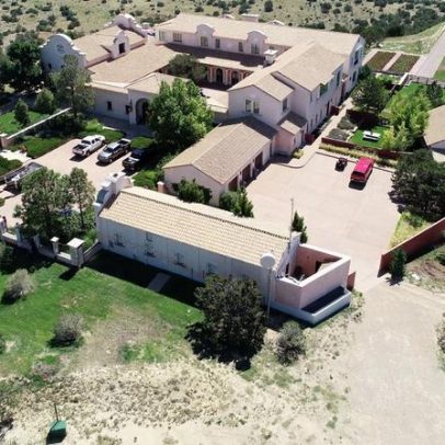 Novo México investiga alegações de corpos enterrados perto do rancho Epstein