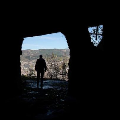 Itália investiga idoso de 80 anos por alegado turismo de sniper em Sarajevo