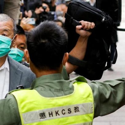 Após longa batalha legal, Jimmy Lai chega ao dia da sentença