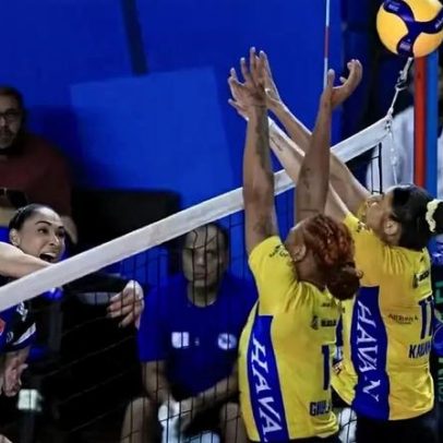 Jaqueline abandona jogo na Superliga B com desconforto na panturrilha
