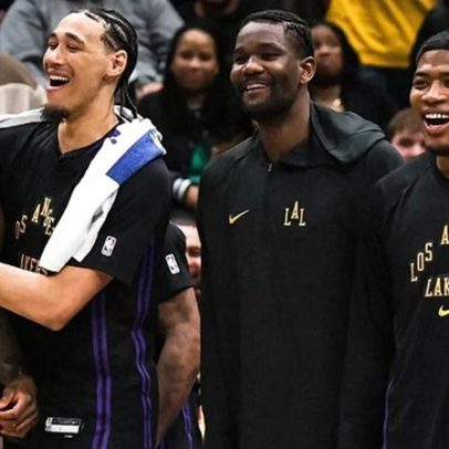 Lakers dependem de Ayton confiável para melhorar na NBA