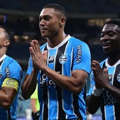 Grêmio vence Atlético-MG com vantagem numérica desde o início