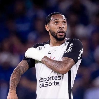 Corinthians avalia rescindir contrato de Martínez após retorno lesionado