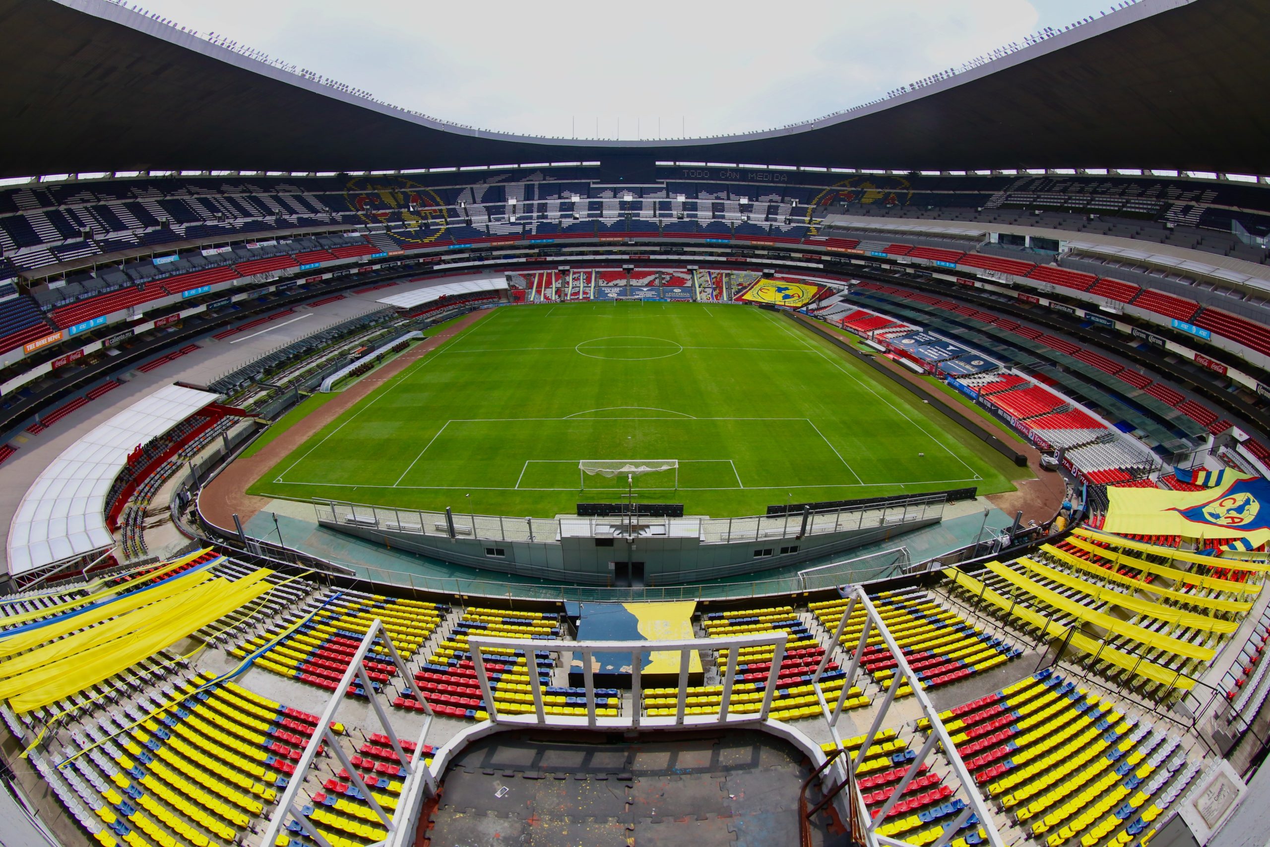 Estádio Azteca: a altitude, a acústica e o peso histórico do palco que